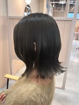 シダ(sida)&nbsp;10代20代30代　外ハネレイヤー　オリーブグレージュ