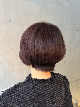 白髪を活かした艶々チョコレートブラウン