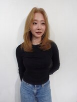 ジーナ オモテサンドウ(XENA)&nbsp;レイヤーカット×顔周りレイヤー