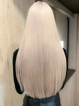 プネル 渋谷(PUNEL) 渋谷/ホワイトベージュ/ 外国人ニュアンスロング