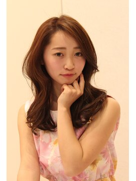 コロール (COROLLE) クラス一番人気はシアーピンクで決まり！