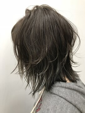 キューズ クラブ(cuz KLUB) 【cuzKLUB】ミディアムウルフ×マットアッシュ