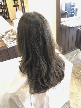 キー(key) ベージュ