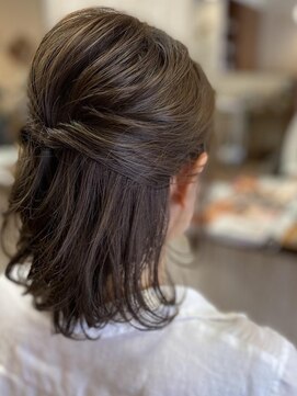 アルフグラン(alfgran) 上品ハーフアップ