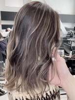 アライブ キチジョウジ(ALIVE Kichijoji)&nbsp;小顔セミウェットウェーブハイライトカラーオリーブカラー着物