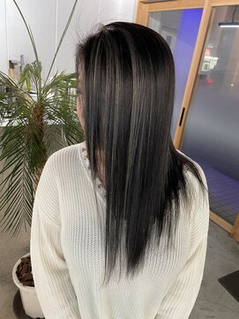 キング 高槻(K!ng) 縮毛矯正髪質改善ハイライトレイヤーカット高槻美容室エクステ