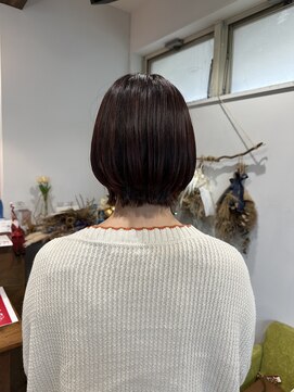 リス(Lis) オレンジカラー/艶感カラー/くびれボブ