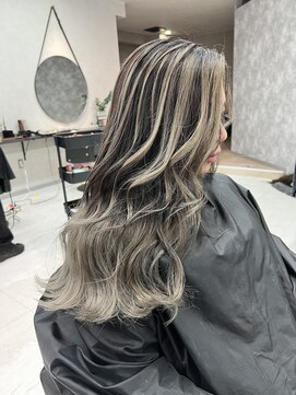 クリーム(CREAM) バレイヤージュ