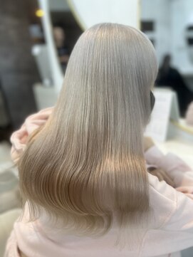 ラビス(Lovis) 似合わせカット/メルティカラー/着物ヘア/フェミニンロング