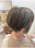 Ladies ツーブロック耳かけショート