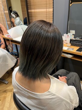 アルター(aL ter) オリーブグレージュ×グラデーション［デザインカラー］長野歌穂