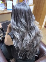 ブレイズヘアー(BLAZEhair) 【大人女性向け】脱白髪染ホワイトバレイヤージュ×ブリーチ2回