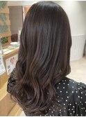 大人かわいいグレージュカラー