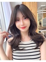 アフロートリノ(AFLOAT Leino)&nbsp;大人可愛い韓国ヘア　くびれヘア　レイヤーカット　顔まわり#