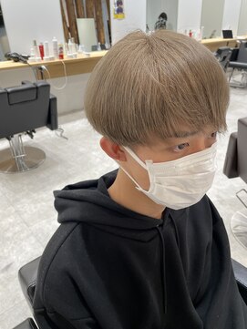 ルースト 京都河原町店(ROOST) ブリーチカラートリプルカラーミルクティーベージュマッシュ