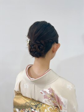 ジラ ヘアアンドメイク(girra HAIR&MAKE) 訪問着ヘアセット