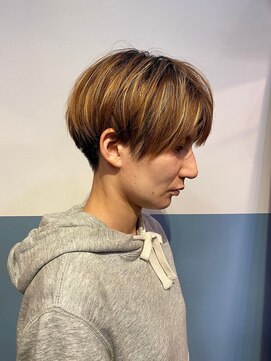 アッタニコ(atta2co) ハンサムショート ハイライト 外国人風カラー 透明感