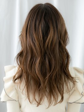 ヘアーリゾートパル(HAIR RESORT PAL) 外国人風センターパートグラマラスランダムロングウェーブa