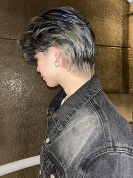 イエナ 渋谷(IENA) センターパートローライトブリーチカラーレイヤーハッシュカット