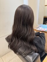 リュクスバトーバイトリコ 船橋南口店(Luxe BATEAU by tricot) ラベンダーグレージュ