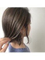 ステイシー(STACY)&nbsp;STACY スモーキーアッシュ×ハイライト(那覇 小禄 奥武山公園)