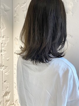 コフィー バイ メルト 吉祥寺(cofy by melt) 【三ツ井純】ミディアムレイヤーウルフカットアッシュグレージュ