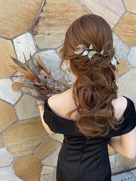 ホワイトルーム(White Room) ブライダル ◎ 編みおろしヘア