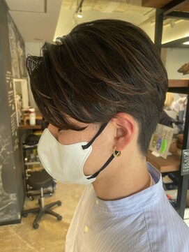 ヌーバイアンドライフ(NU. by and life) 前下がり/センターパートサイドパート[ミントアッシュ]