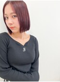 ぱっつんボブとレッドカラー
