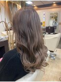 大人可愛いモノトーンミルクティーベージュブリーチコテ巻き