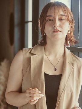 レゴヘアー(Lego Hair) シンプルで洗練されたナチュラルレイヤーショート