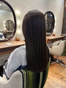 エルサフィロ キタハマ(el zafiro kitahama) 20×30×40代×透明感×髪質改善×抗酸化×アッシュ×グレージュ