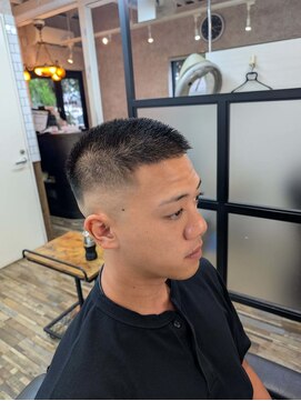 ティーズ バーバー T's BARBER スキンフェード