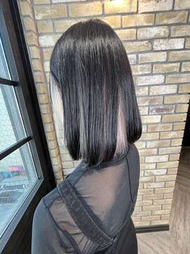 モナン 渋谷(Monan) タイトボブ×ホワイトイヤリングカラー