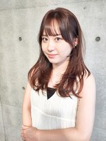 エンドット(en.)&nbsp;ロングレイヤー、顔周りカット 担当寺尾