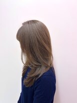 ルーム シンサイバシ(room shinsaibashi)&nbsp;【room心斎橋/竹田鈴花】軽やかに動く、大人のレイヤーカット