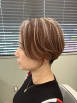 チップ タップ 成増店(tip top)&nbsp;白髪ぼかし可能なハイライトショート