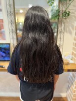 リワール 縮毛矯正専門店&nbsp;コラーゲン入り縮毛矯正ビフォーアフター