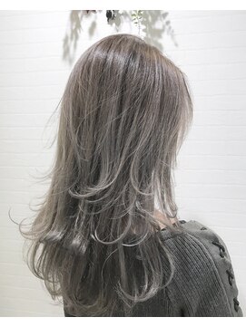 バンクスヘアー(BANK'S HAIR) 外国人風シルバッシュハイライト