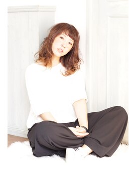 ソア 武蔵小杉(SOAR) モードな３Dカラーのミニマムボブノットヘアonジグザグバング２