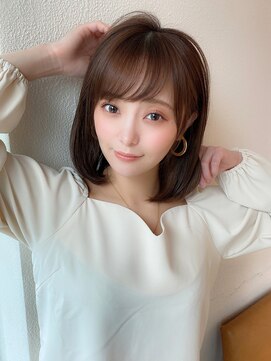 アフロート ディル(AFLOAT D'L) 大人かわいい 小顔ボブ ひし形シルエット グレージュ 斜めバング