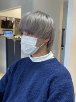 ランティ 難波駅前店(LUNTY NAMBA) silver white