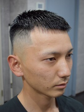 バーバーハウス ラヴィ(Barber House Lavie) クロップフェード