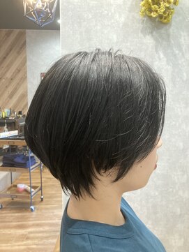 ラゾ(LAZO) 伸ばしかけショートカット