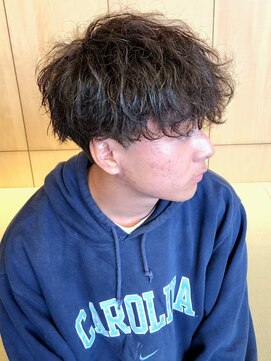 ニアウ 伊勢崎連取店(Niau) メンズマッシュパーマニュアンスパーマスパイラルパーマ刈り上げ