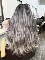 ユートピア(U topia)&nbsp;バレイヤージュ/ホワイトアッシュ/シルバーカラー