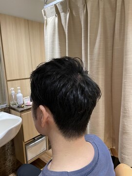 ヘアーモードキクチ 日本橋三越前店 メンズアップバング