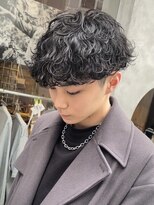 フィフス 栄(fifth)&nbsp;波巻きスパイラルパーマツイストスパイラルパーマツーブロック