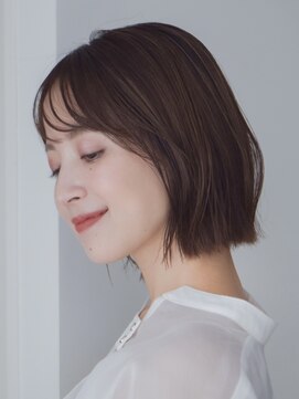 ガーデンヨコハマエスト(GARDEN YOKOHAMA est) レイヤーボブ似合わせカットイメチェングレージュフルバング