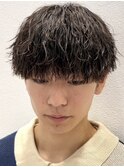 ツイストスパイラルパーマ爽やかマッシュ刈り上げツーブロック